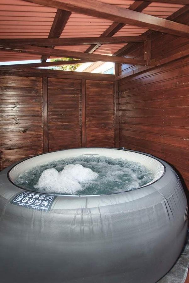 L'Escapade Creole Jacuzzi Privatif Bungalow Ananas Saint-Joseph Exterior photo